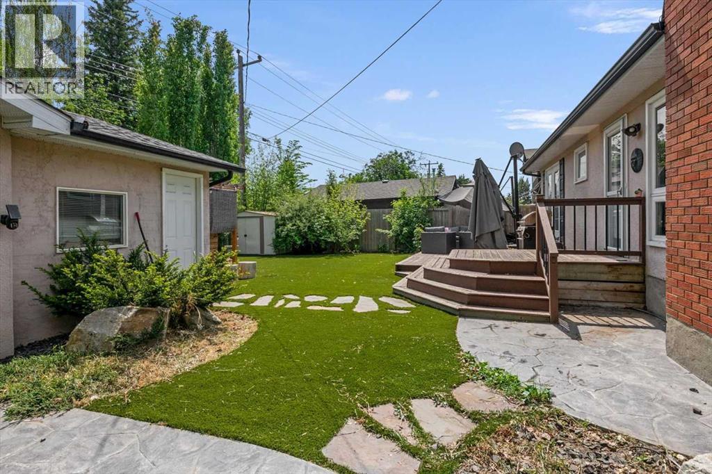784 Acadia Drive SE, Calgary, Alberta  T2J 0C5 - Photo 2 - A2310952