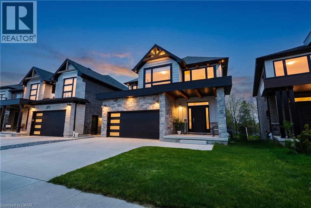 581 DOONWOODS Crescent, Kitchener, Ontario