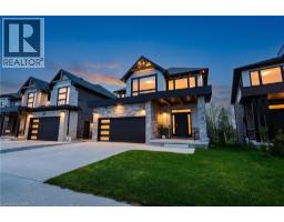 581 DOONWOODS Crescent, Kitchener, Ontario