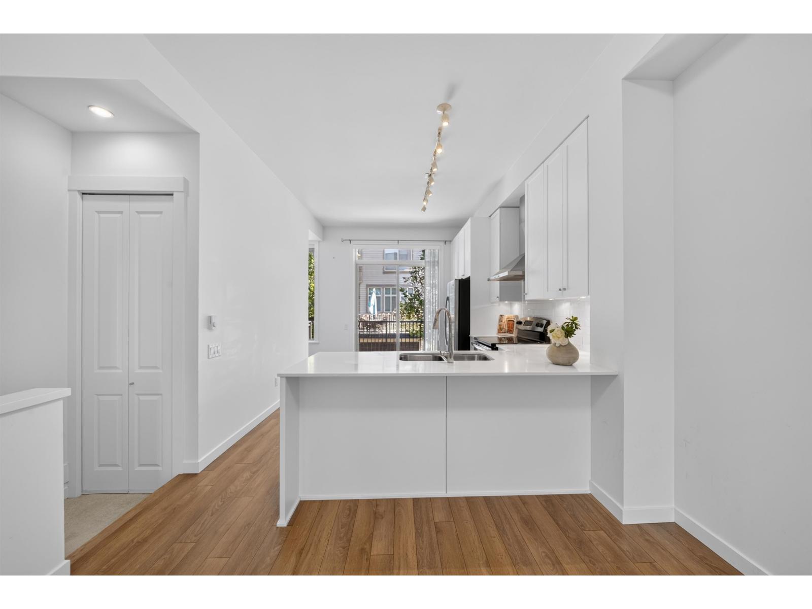 10 16260 23a Avenue, Surrey, British Columbia  V3Z 0P7 - Photo 10 - R3153474