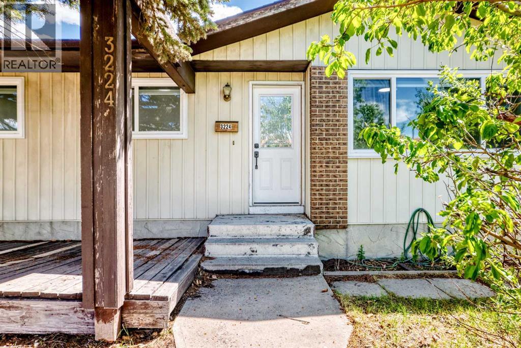3224 Rundlelawn Road Ne, Calgary, Alberta  T1y 3h5 - Photo 4 - A2317756
