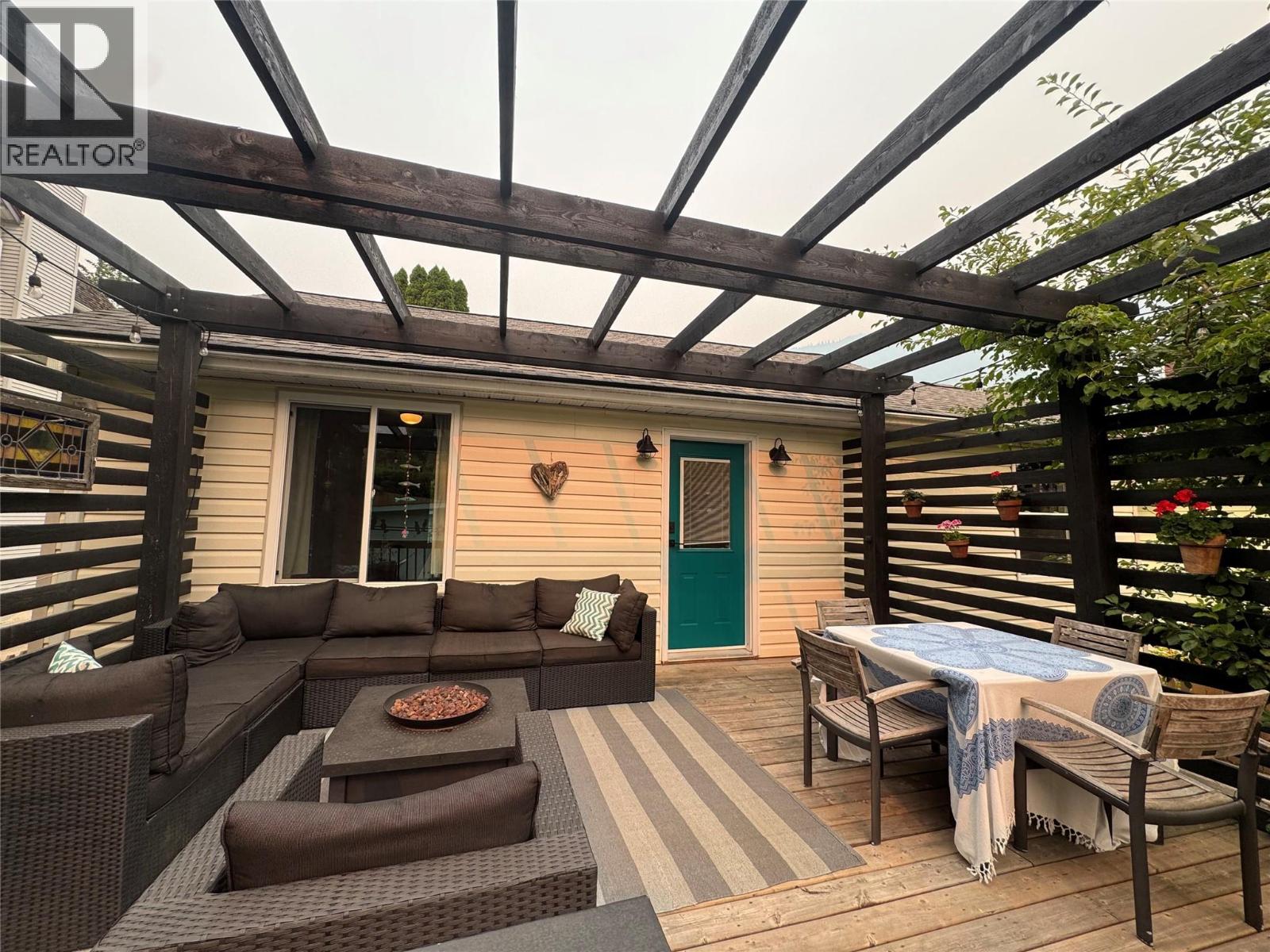 612 Second Street, Nelson, British Columbia V1L 2L8 - Photo 9 - 10396537