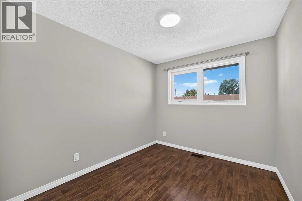 80 Pensville Road SE, Calgary, Alberta  T2A 4K5 - Photo 11 - A2335025