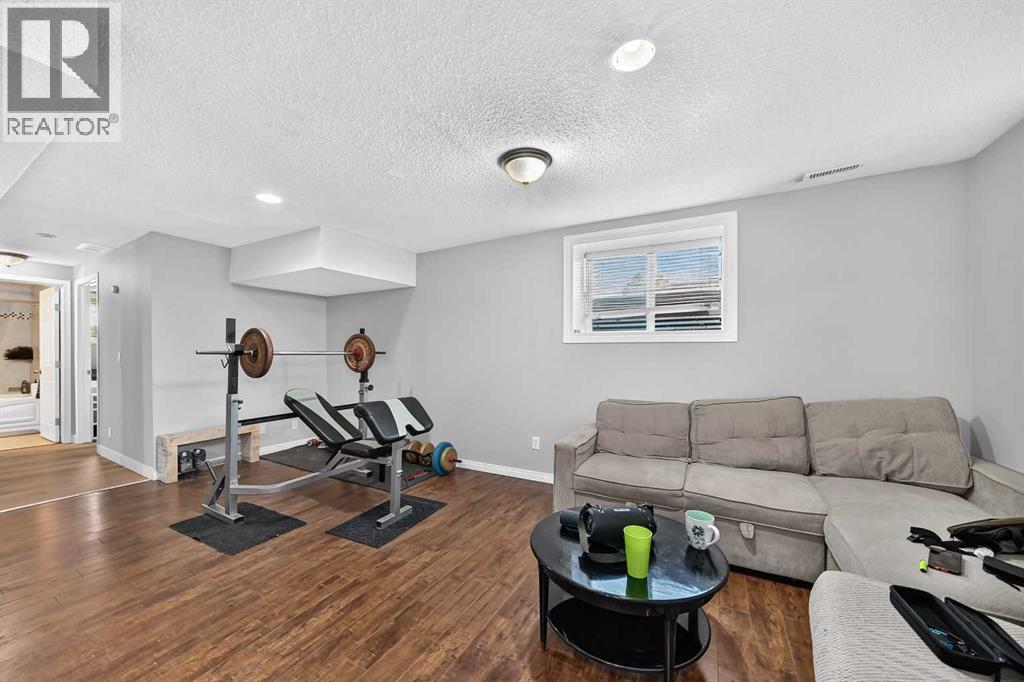 80 Pensville Road SE, Calgary, Alberta  T2A 4K5 - Photo 17 - A2335025