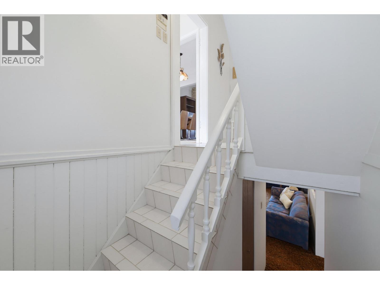 2546 Napier Street, Vancouver, British Columbia  V5K 2W5 - Photo 17 - R3137631