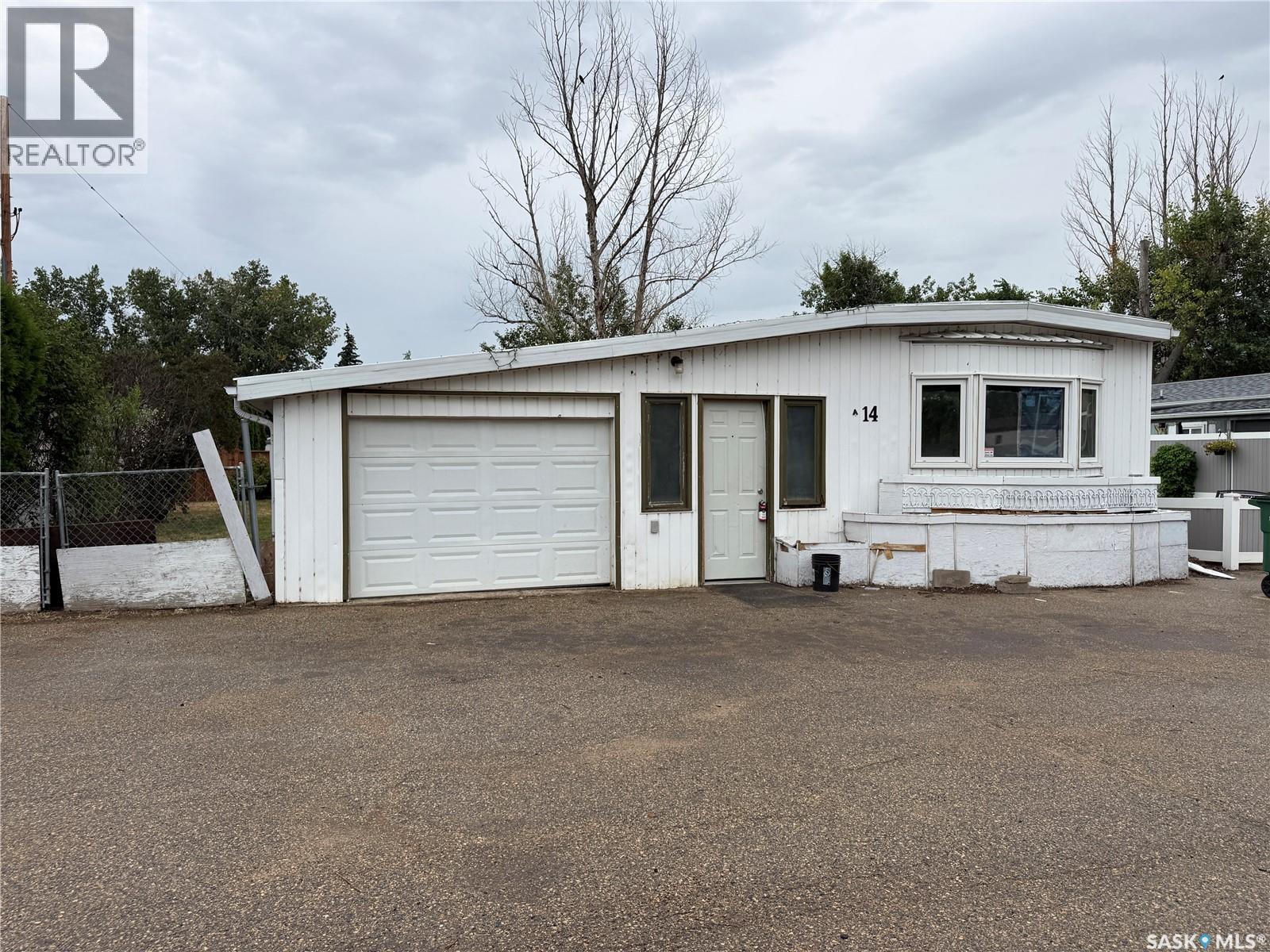A14 1455 9th AVENUE NE, Moose Jaw, Saskatchewan
