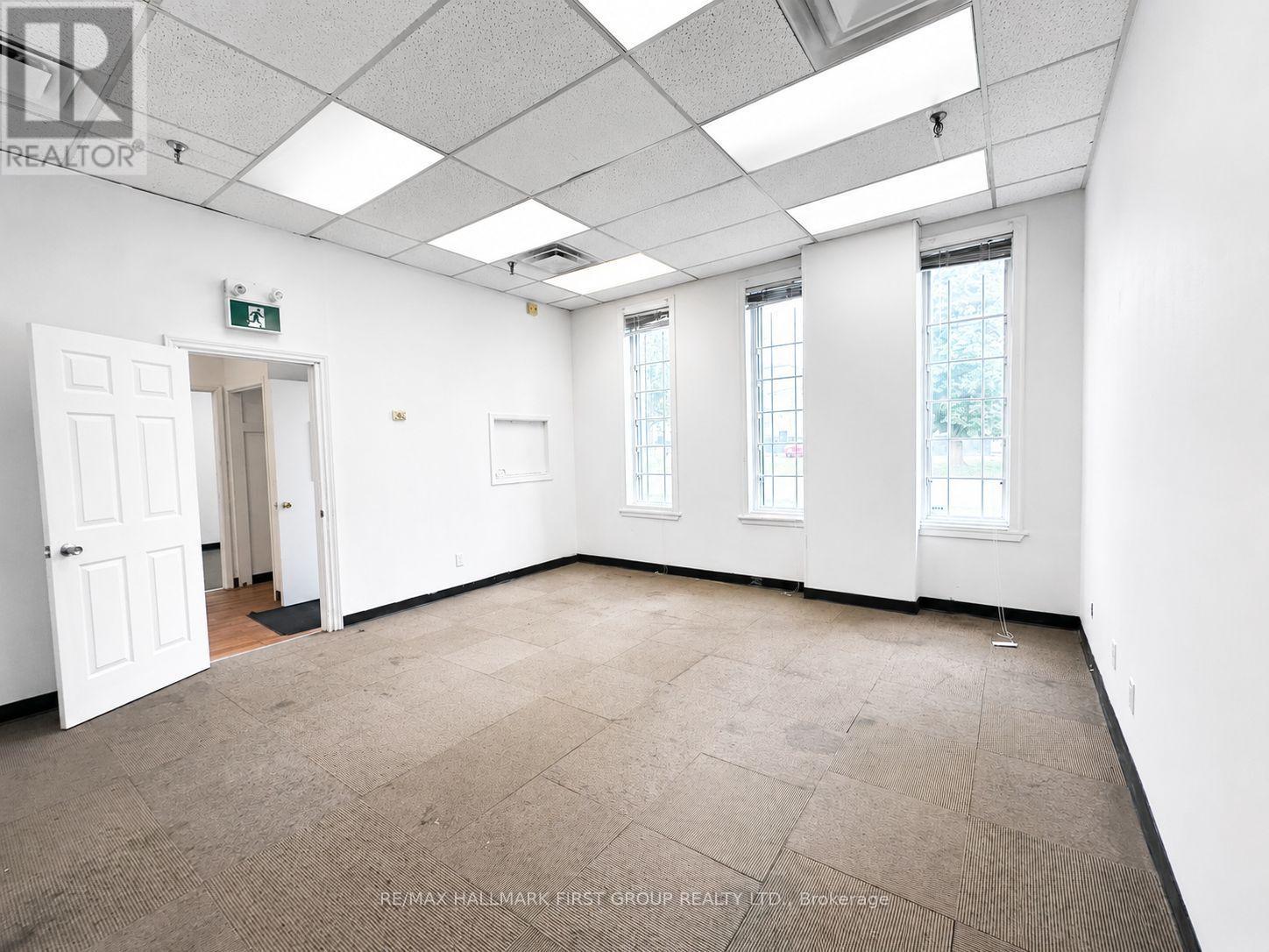 5 - 126 Commercial Avenue, Ajax, Ontario  L1S 2H5 - Photo 2 - E13648256