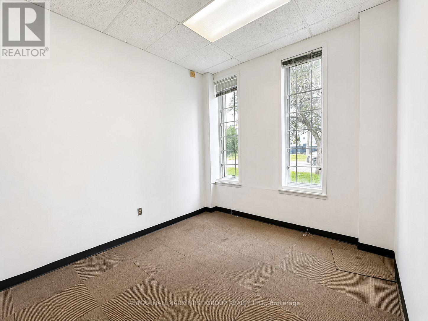 5 - 126 Commercial Avenue, Ajax, Ontario  L1S 2H5 - Photo 4 - E13648256