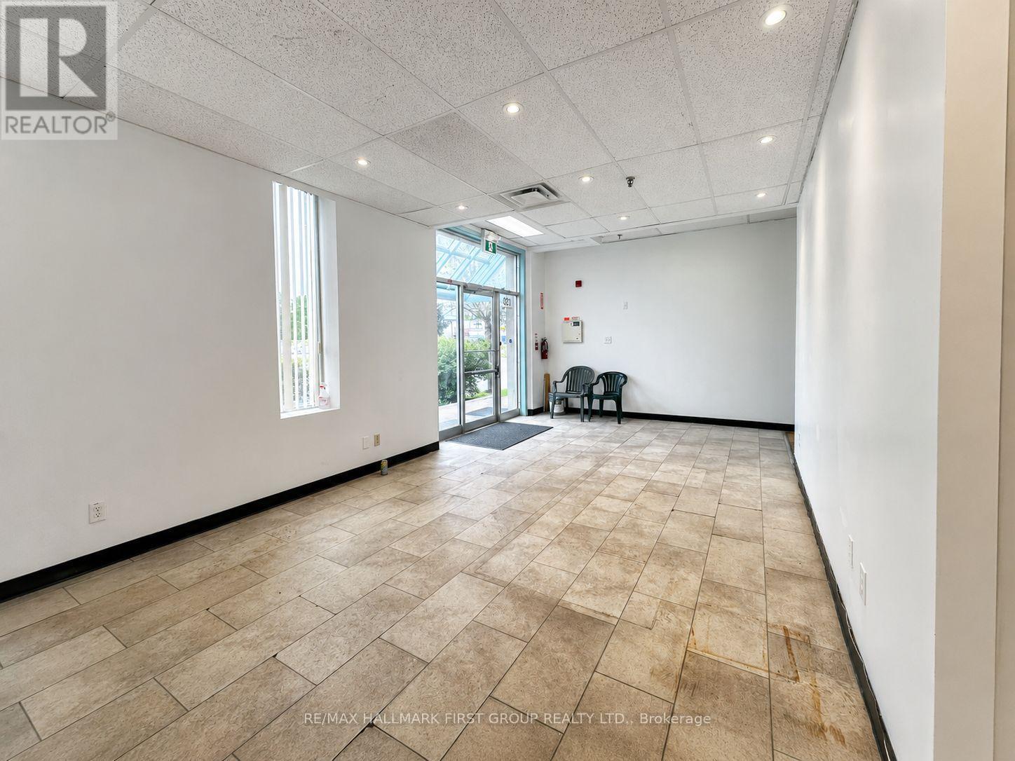 1&3 - 126 Commercial Avenue, Ajax, Ontario  L1S 2H5 - Photo 2 - E13648264
