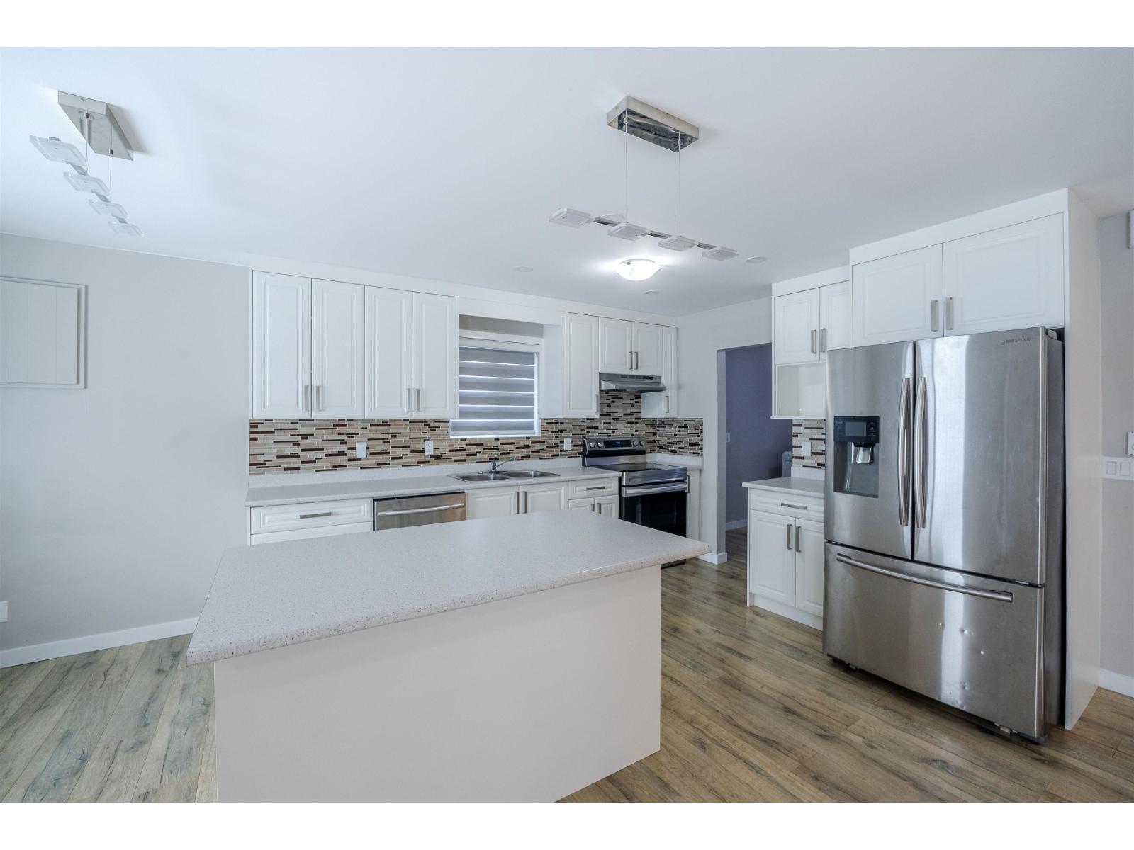32565 George Ferguson Way, Abbotsford, British Columbia  V2T 4C8 - Photo 11 - R3152420