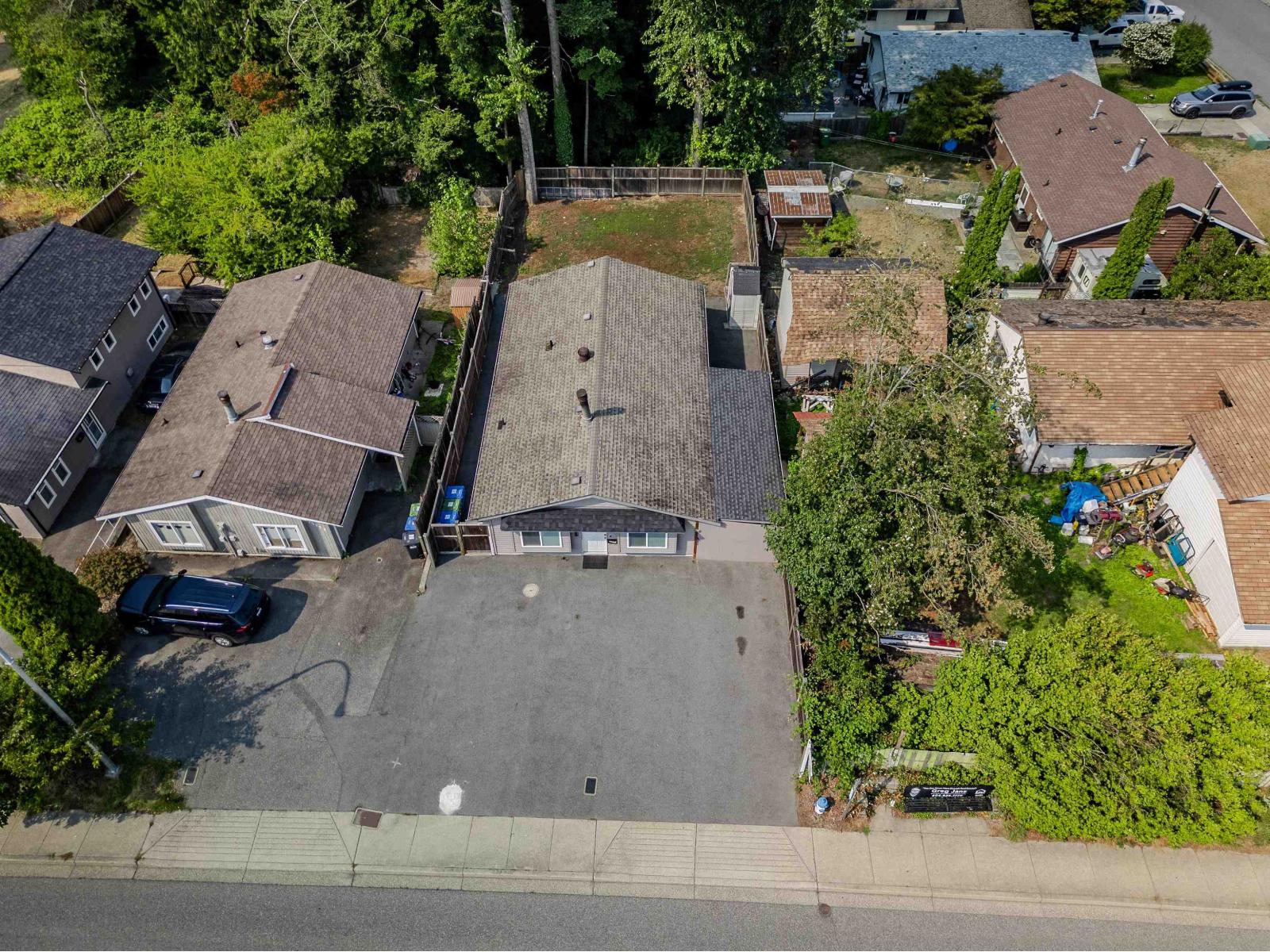 32565 George Ferguson Way, Abbotsford, British Columbia  V2T 4C8 - Photo 3 - R3152420