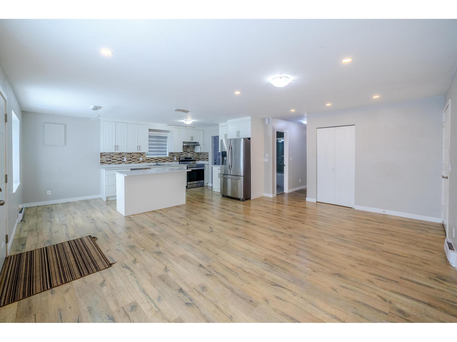 32565 George Ferguson Way, Abbotsford, British Columbia  V2T 4C8 - Photo 5 - R3152420