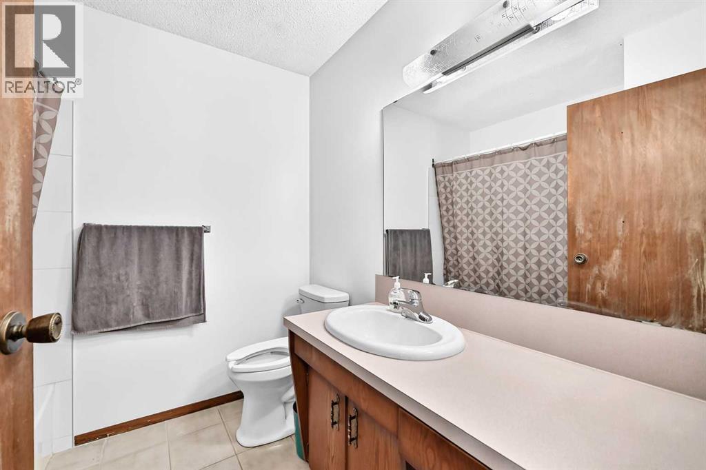 148 Fonda Drive SE, Calgary, Alberta  T2A 6E6 - Photo 24 - A2332021