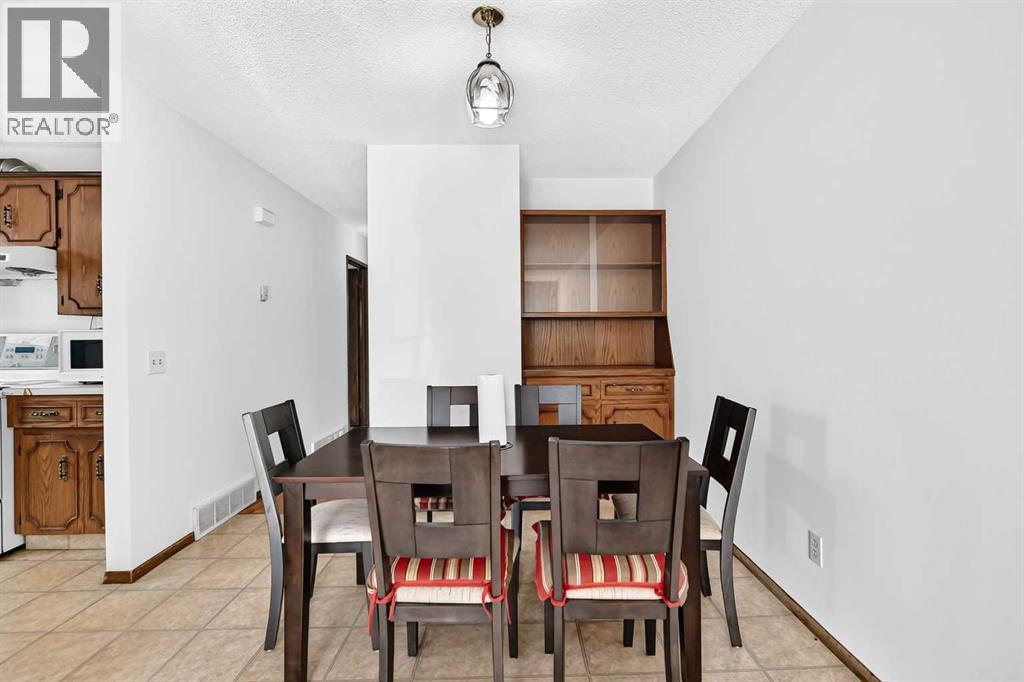 148 Fonda Drive SE, Calgary, Alberta  T2A 6E6 - Photo 9 - A2332021