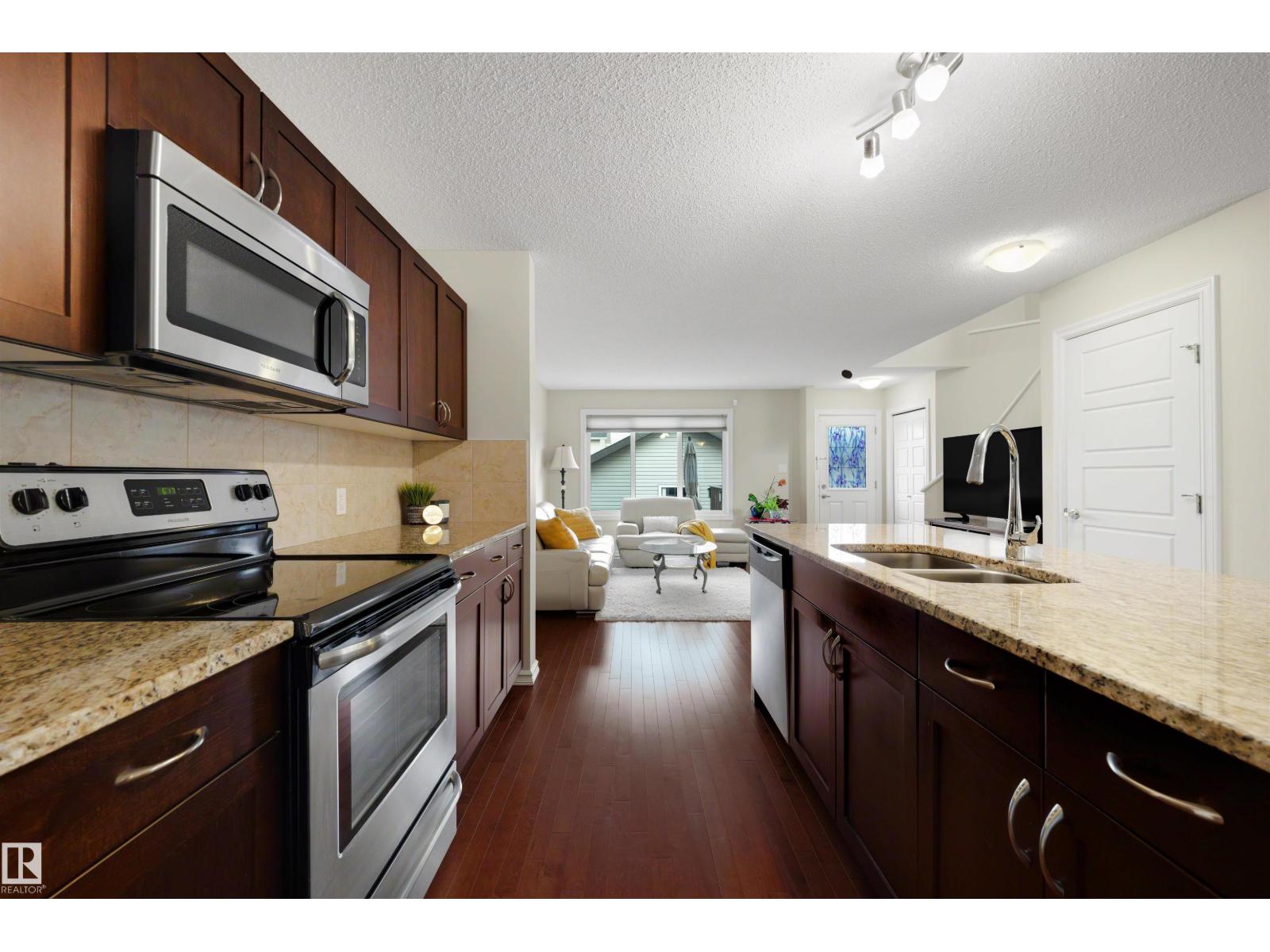 9527 212 St NW, Edmonton, Alberta  T5T 4J6 - Photo 7 - E4502561