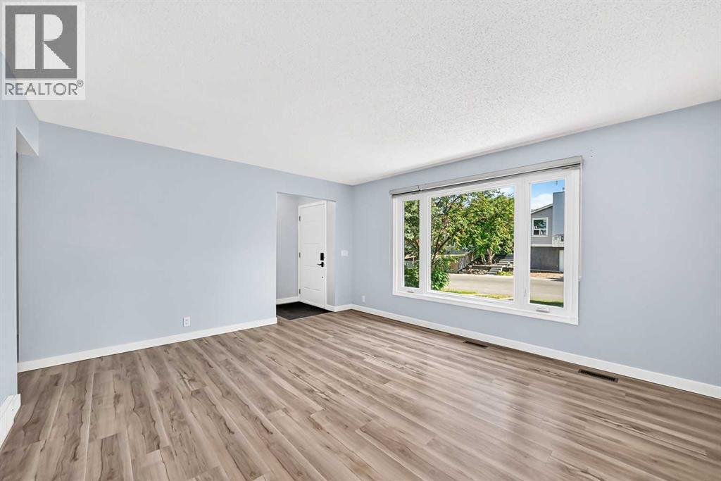 32 Macewan Park Link NW, Calgary, Alberta  T3K 3E8 - Photo 10 - A2333588