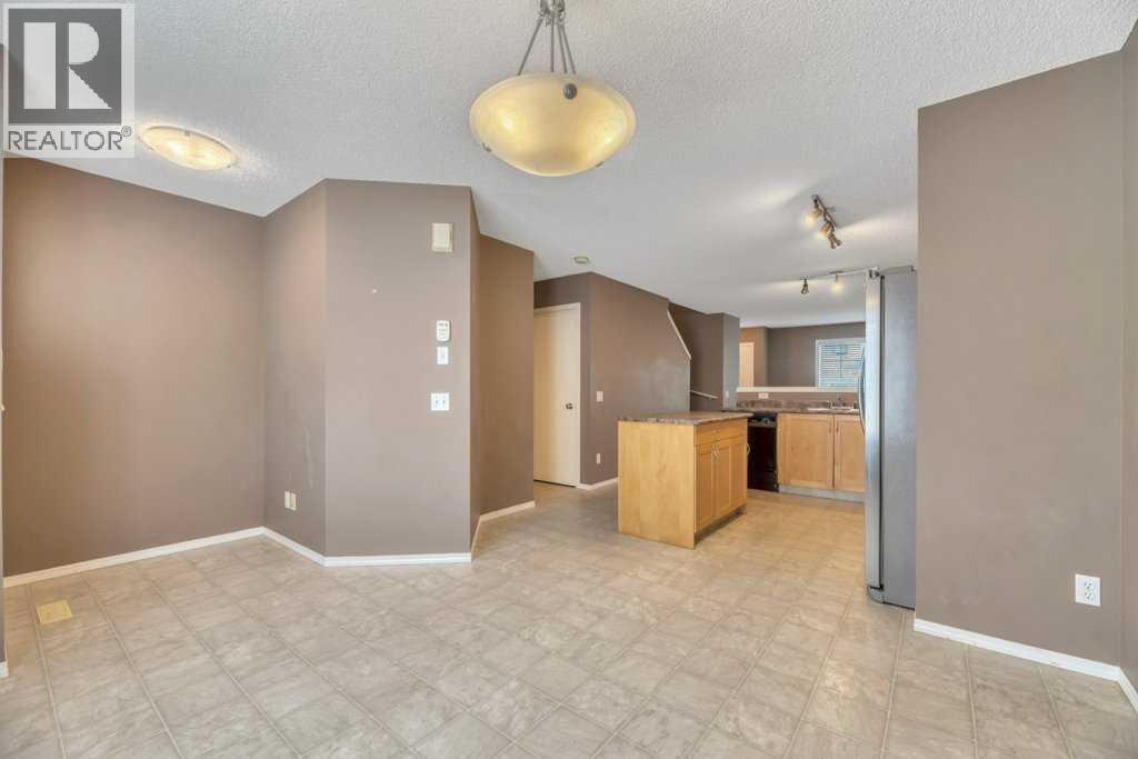 80 Elgin Gardens SE, Calgary, Alberta  T2Z 4T4 - Photo 16 - A2335294