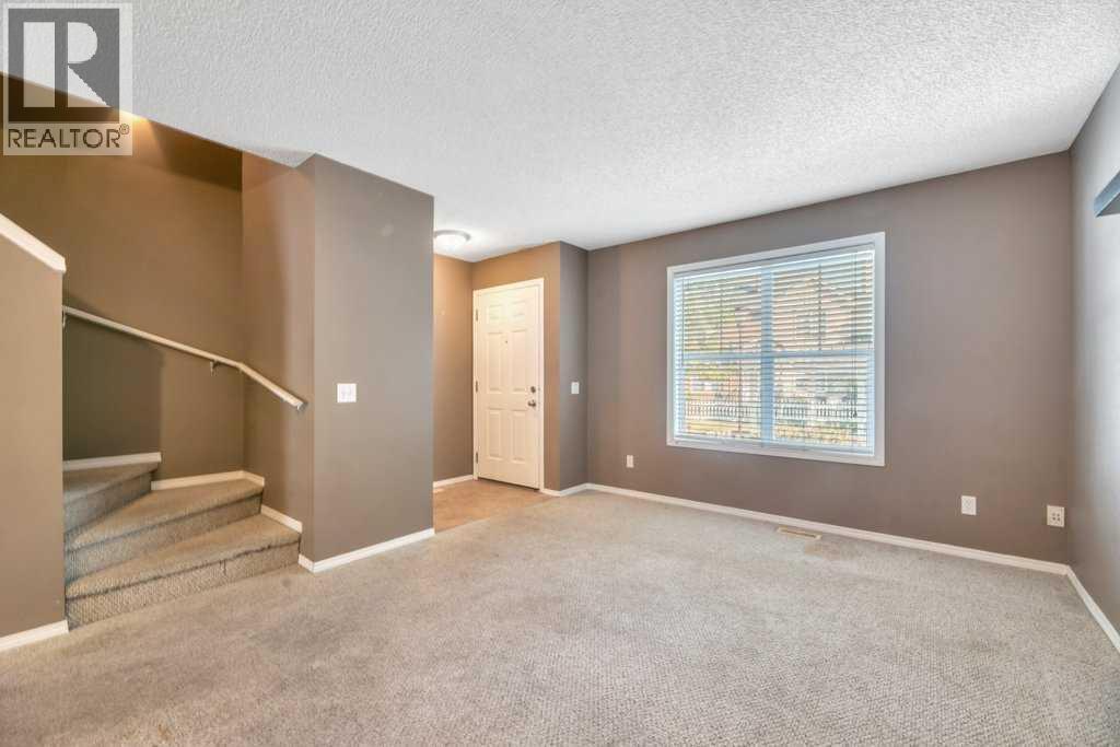 80 Elgin Gardens SE, Calgary, Alberta  T2Z 4T4 - Photo 8 - A2335294