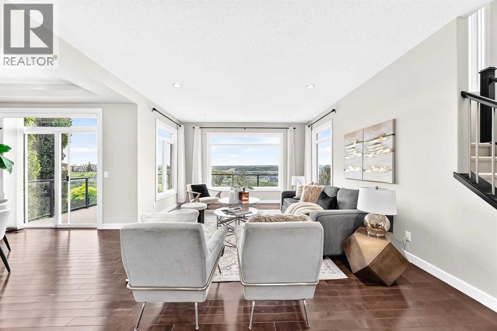 96 Cranarch Heights SE, Calgary, Alberta  T3M 0S7 - Photo 5 - A2335444