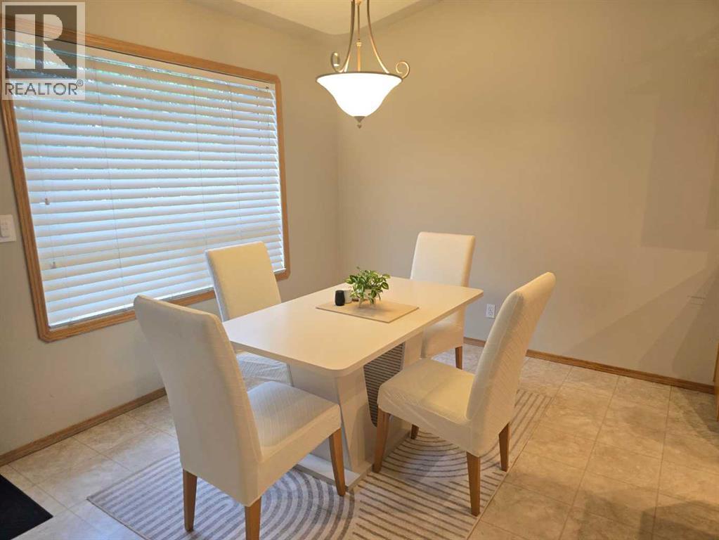 12 Archibald Crescent, Red Deer, Alberta  T4R 2X3 - Photo 6 - A2331497