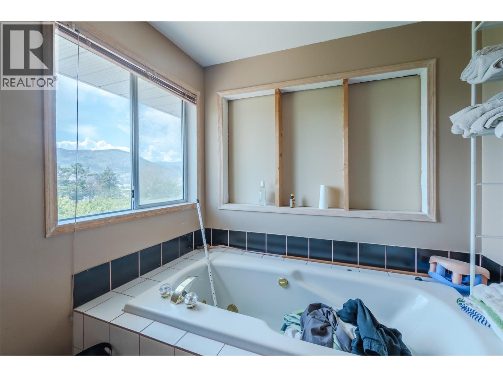 2885 Valleyview Road, Penticton, British Columbia  V2A 8V7 - Photo 47 - 10394331