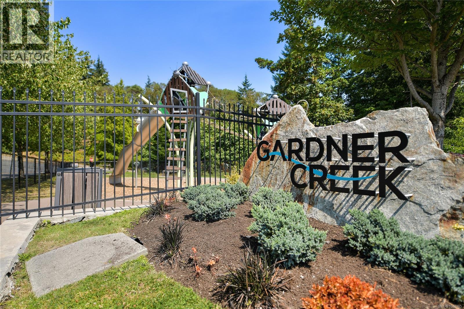 937 Echo Valley Pl