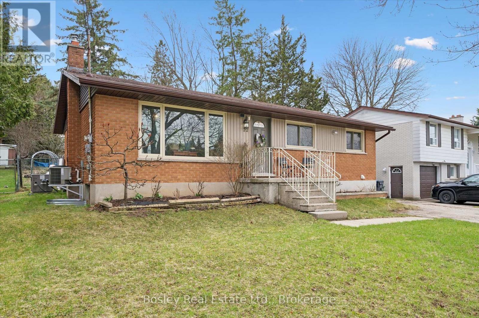 22 Delaware Avenue, Guelph, Ontario  N1E 3V4 - Photo 3 - X13003190