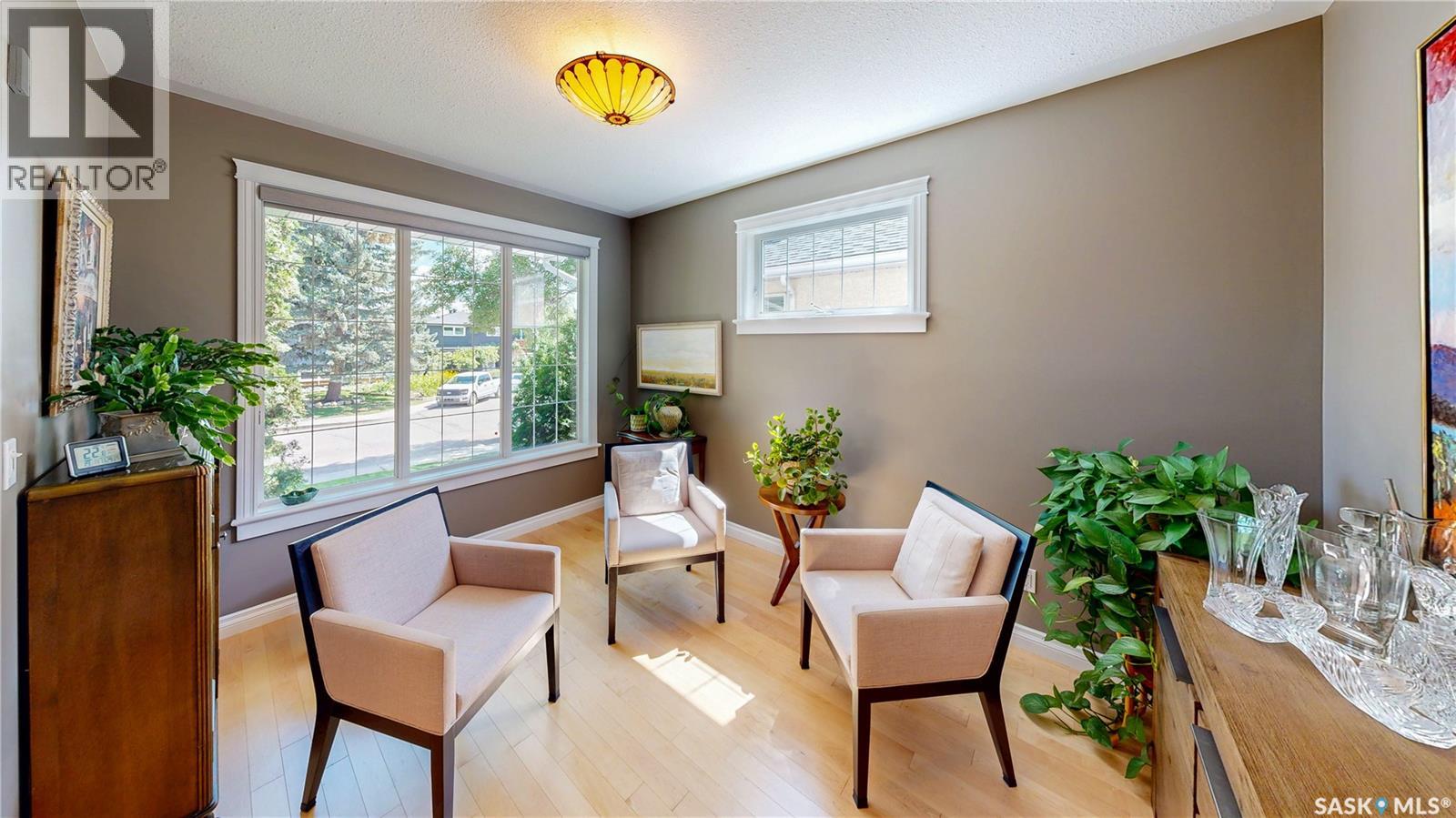 2728 Robinson Street, Regina, Saskatchewan  S4T 2R6 - Photo 3 - SK044871