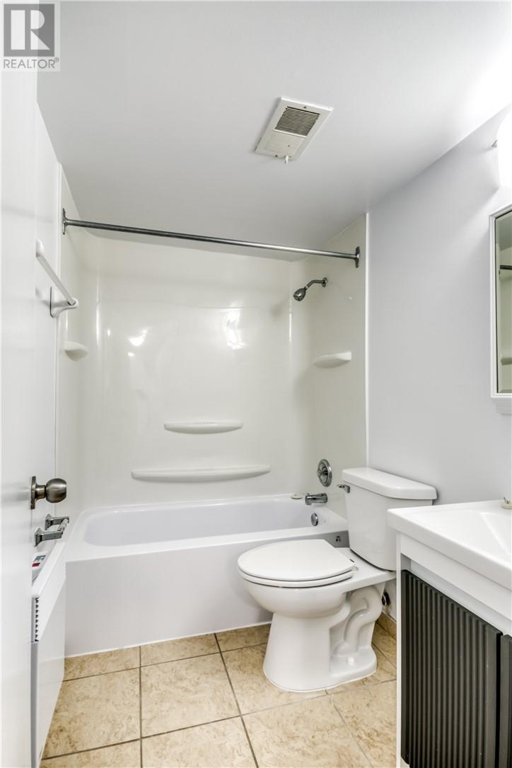901 Lasalle Boulevard Unit# 909