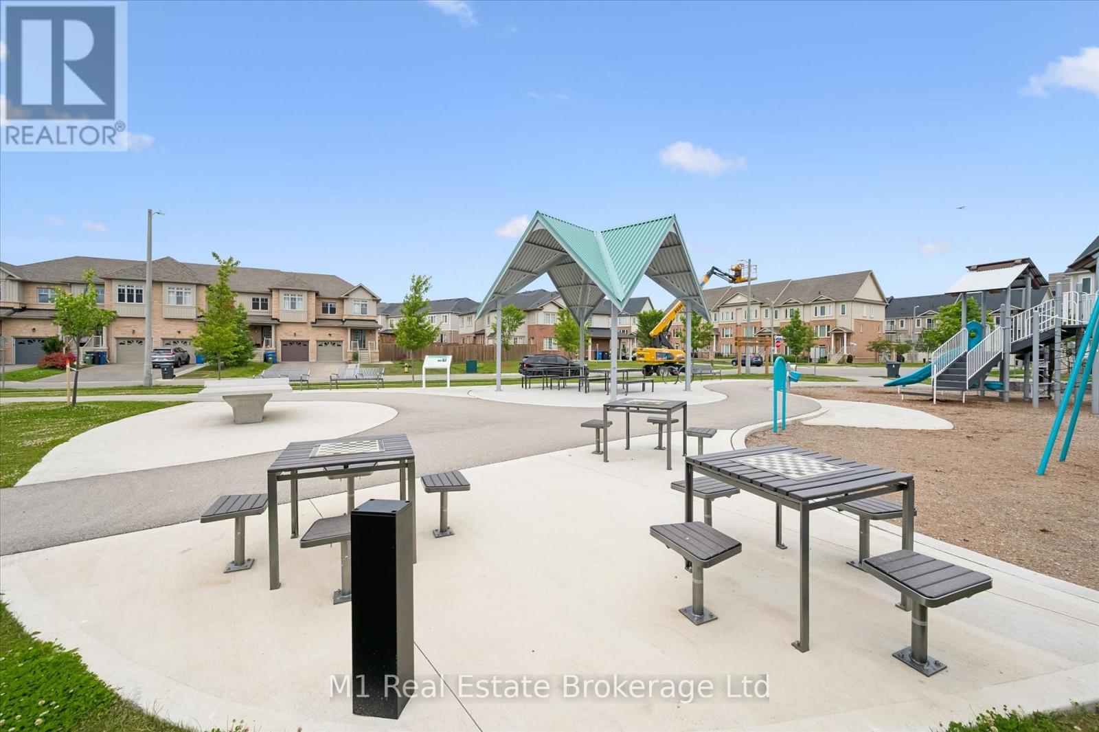 279 Law Drive, Guelph (Grange Road), Ontario  N1E 7E8 - Photo 32 - X13648562