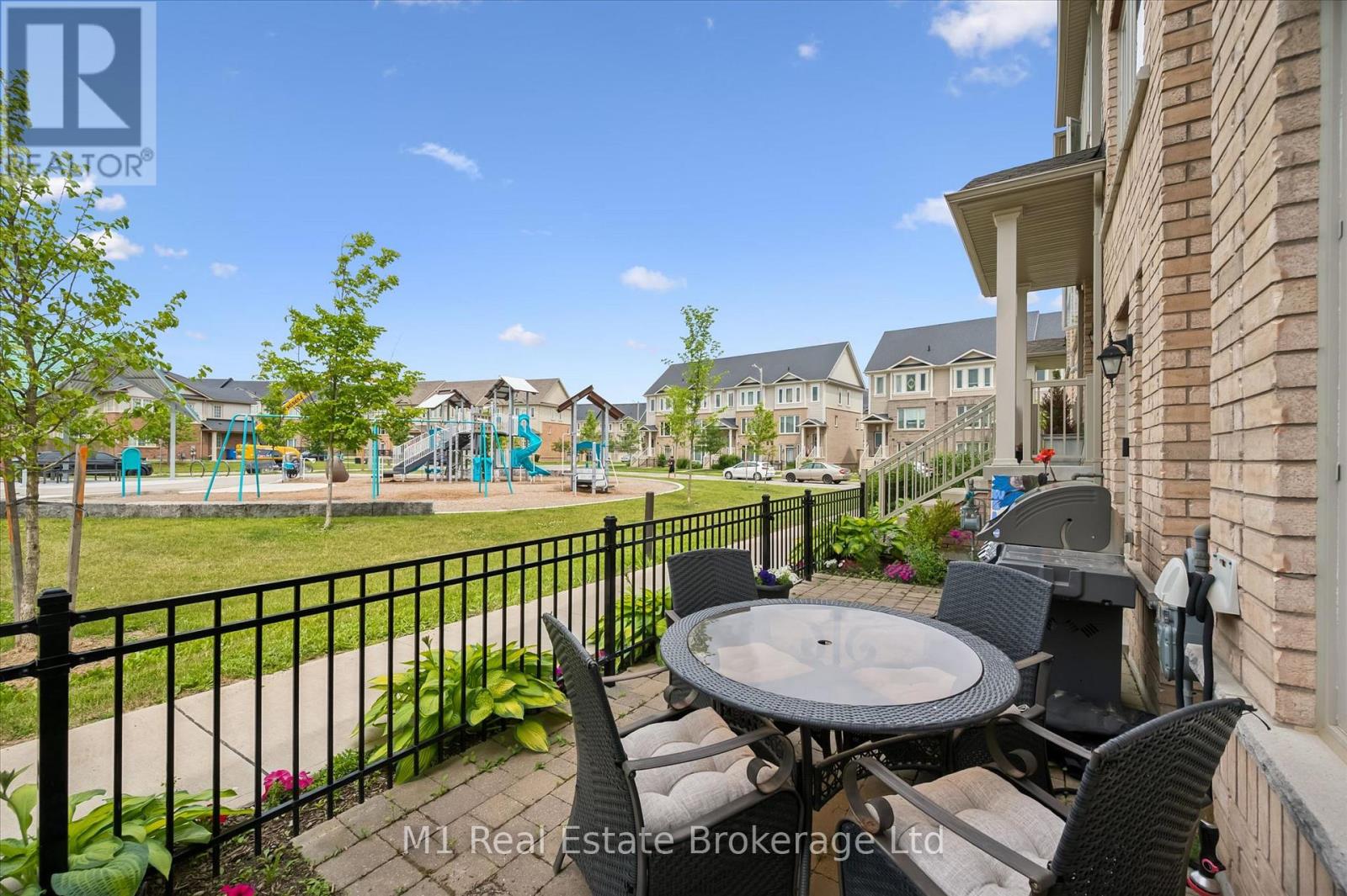 279 Law Drive, Guelph (Grange Road), Ontario  N1E 7E8 - Photo 8 - X13648562