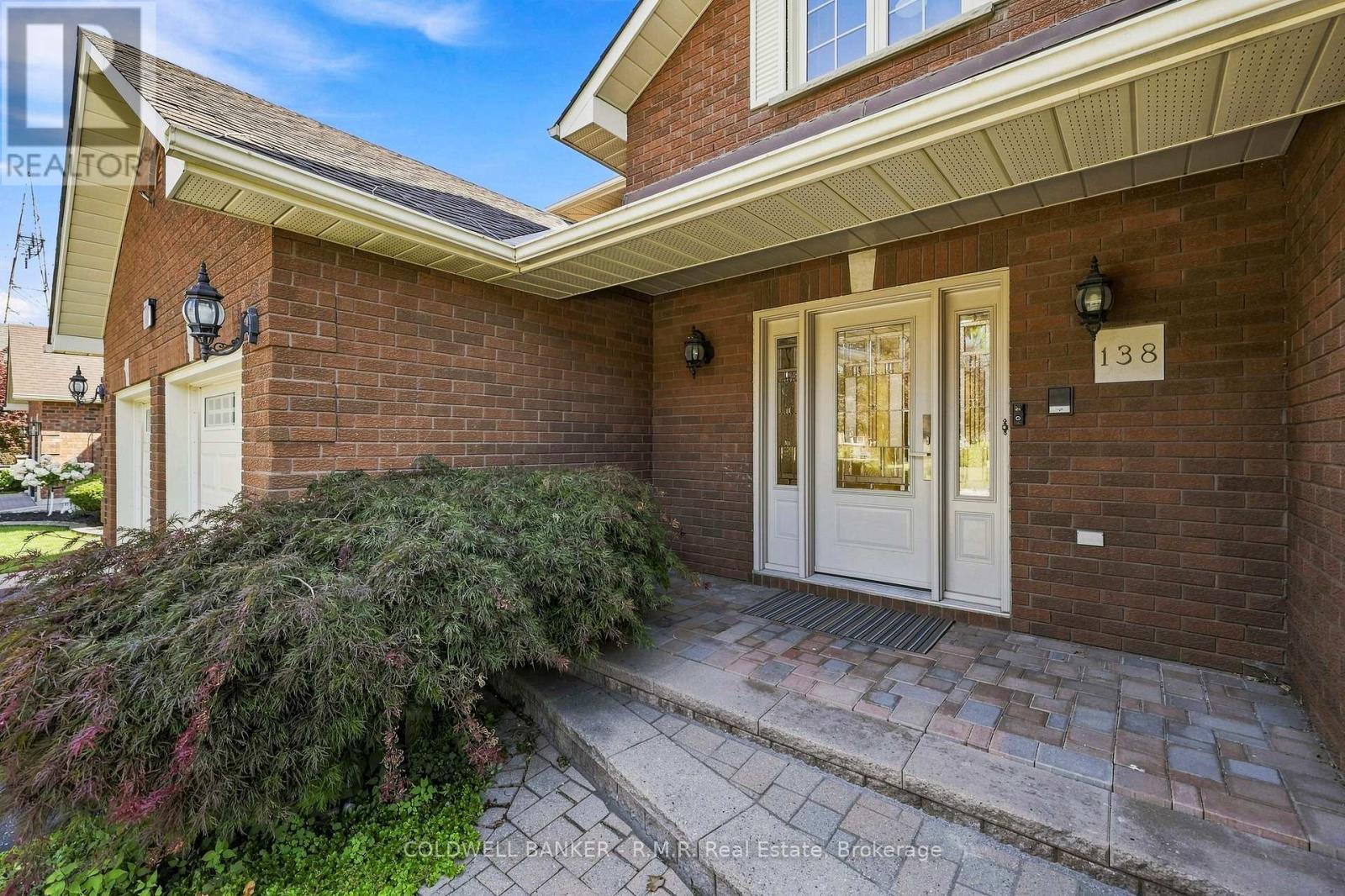 138 Samac Trail, Oshawa, Ontario  L1G 7V9 - Photo 4 - E13648566