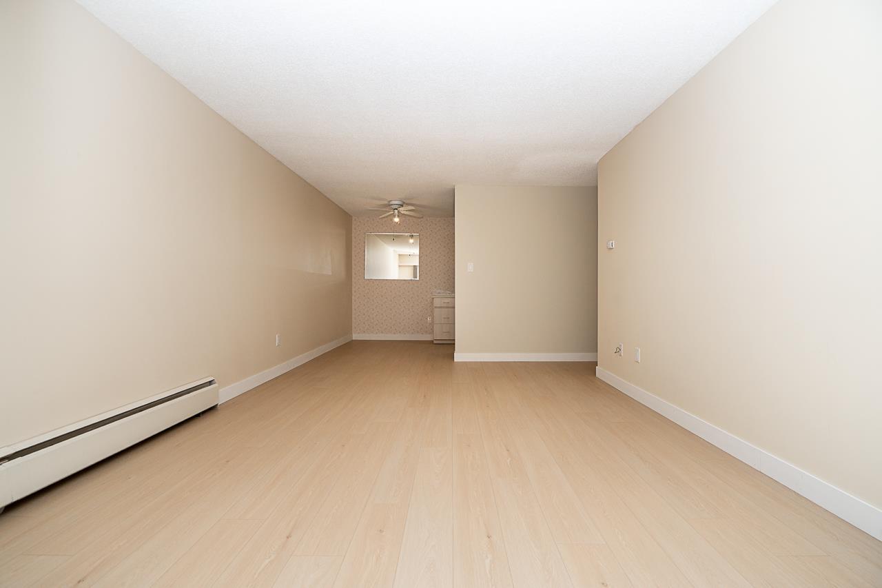 208 15020 North Bluff Road, White Rock, British Columbia  V4B 5A4 - Photo 7 - R3153458