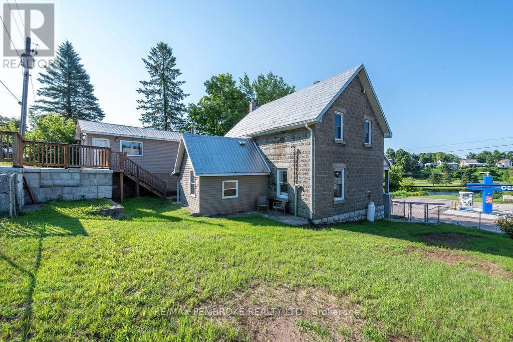 131 Bonnechere Street W, Bonnechere Valley, Ontario  K0J 1T0 - Photo 2 - X13648550