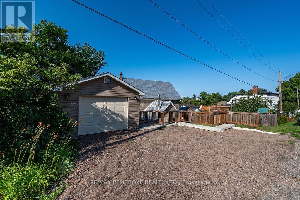 131 Bonnechere Street W, Bonnechere Valley, Ontario  K0J 1T0 - Photo 25 - X13648550
