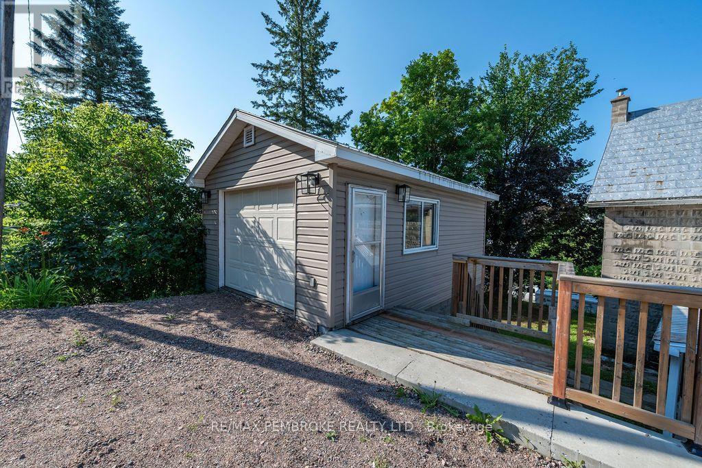 131 Bonnechere Street W, Bonnechere Valley, Ontario  K0J 1T0 - Photo 27 - X13648550