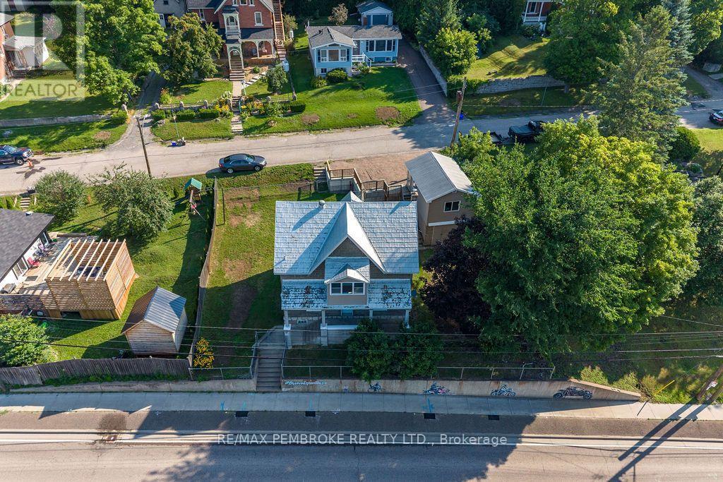 131 Bonnechere Street W, Bonnechere Valley, Ontario  K0J 1T0 - Photo 40 - X13648550
