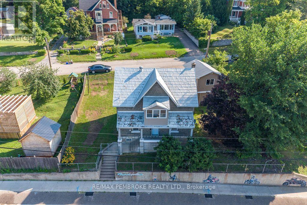 131 Bonnechere Street W, Bonnechere Valley, Ontario  K0J 1T0 - Photo 41 - X13648550