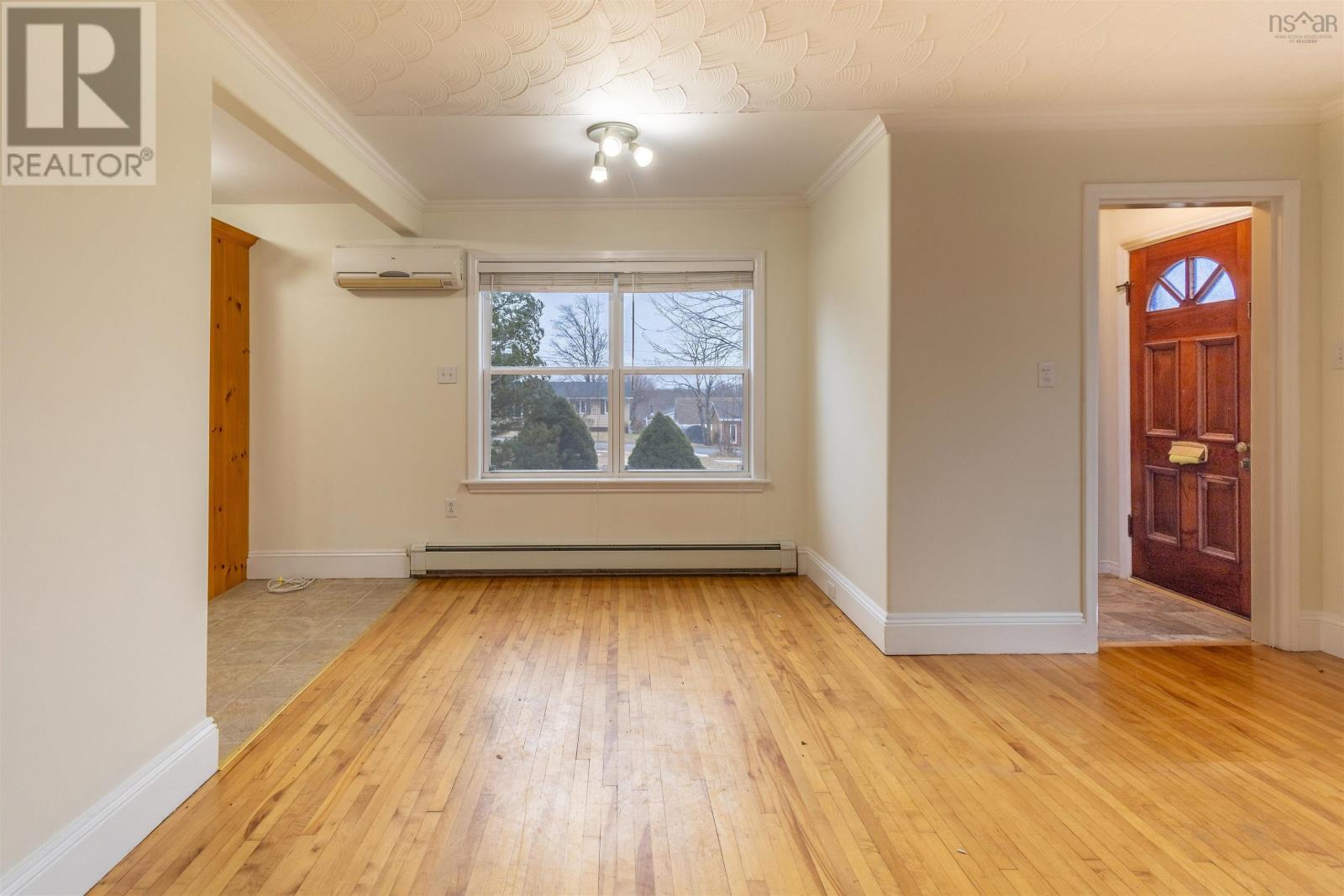22 Archibald Street, Sydney Mines, Nova Scotia  B1V 2Y5 - Photo 10 - 202605950