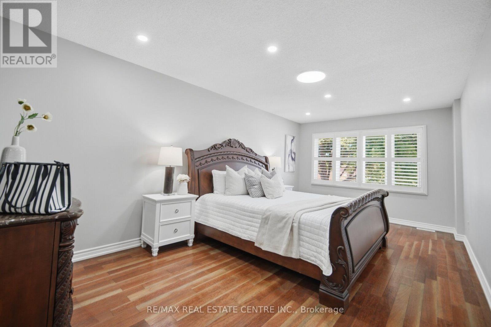1558 Highbrook Avenue, Mississauga, Ontario  L5M 4V8 - Photo 17 - W13620416