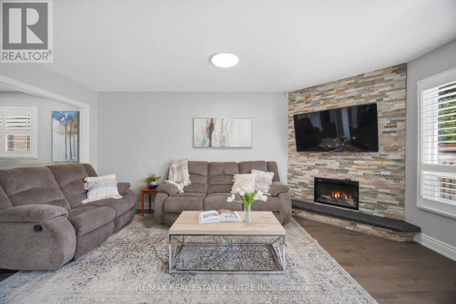 1558 Highbrook Avenue, Mississauga, Ontario  L5M 4V8 - Photo 11 - W13620416