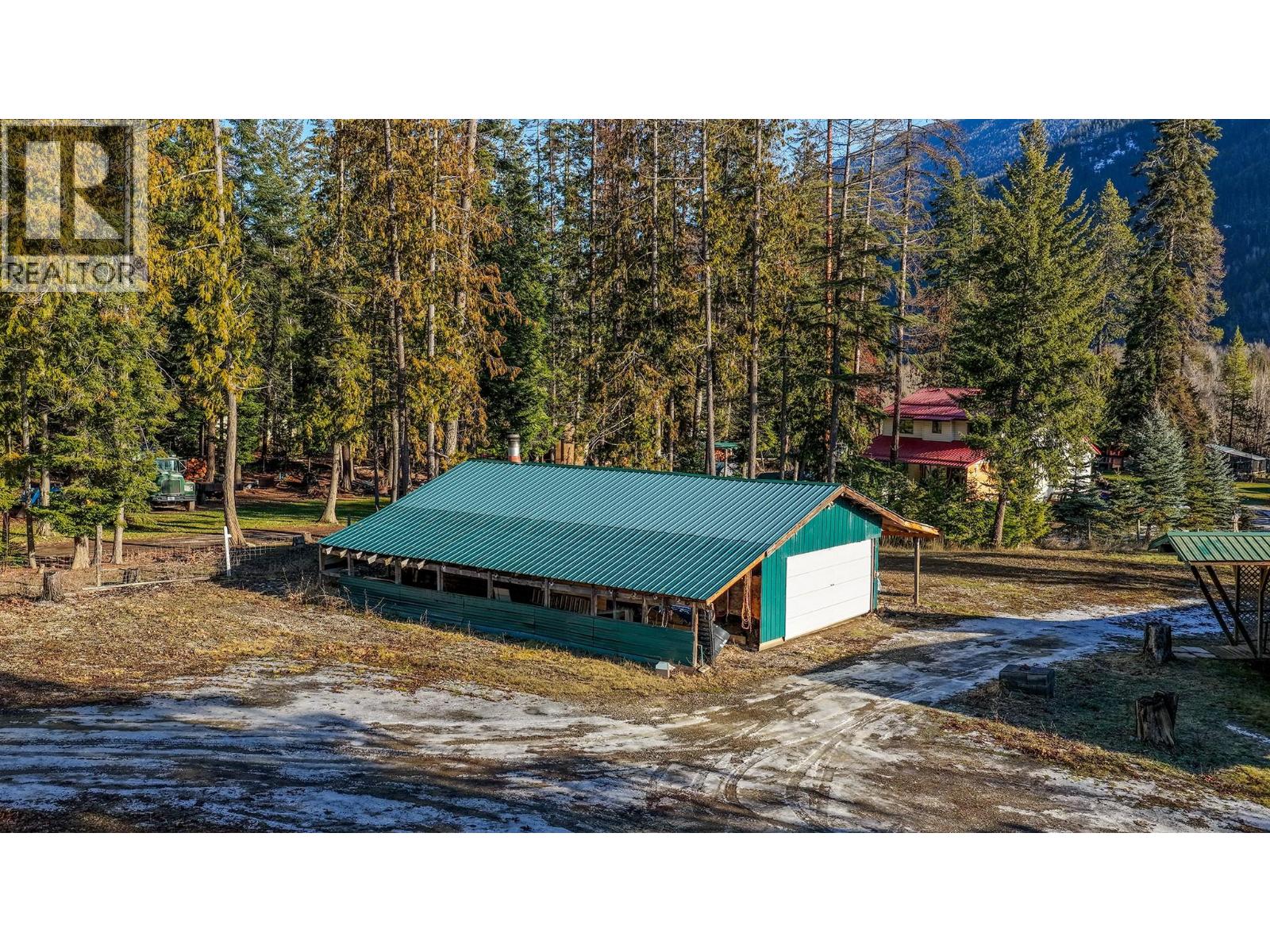 4717 Goat River North Road, Arrow Creek, British Columbia  V0B 1G9 - Photo 2 - 10397131