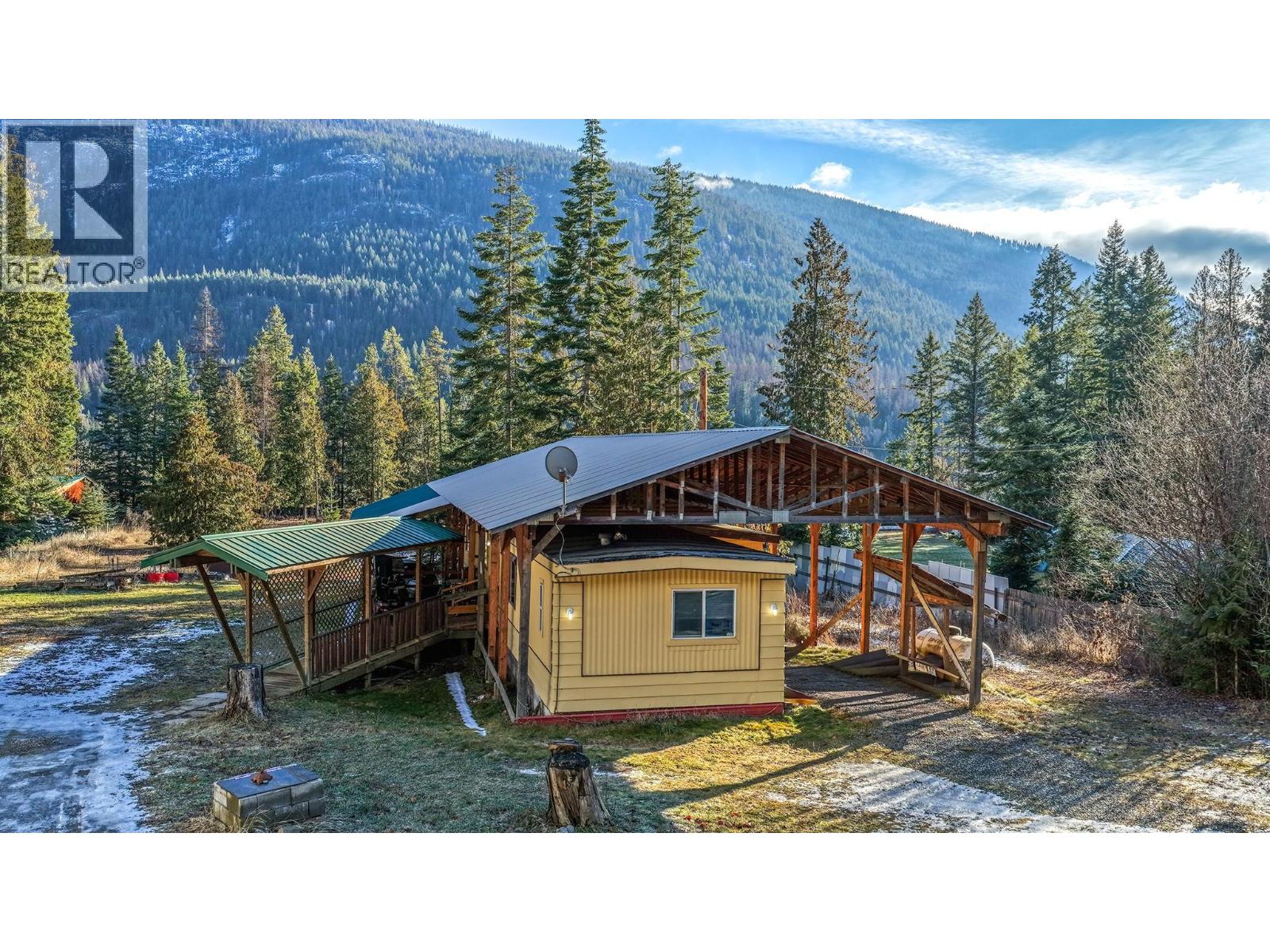 4717 Goat River North Road, Arrow Creek, British Columbia  V0B 1G9 - Photo 23 - 10397131