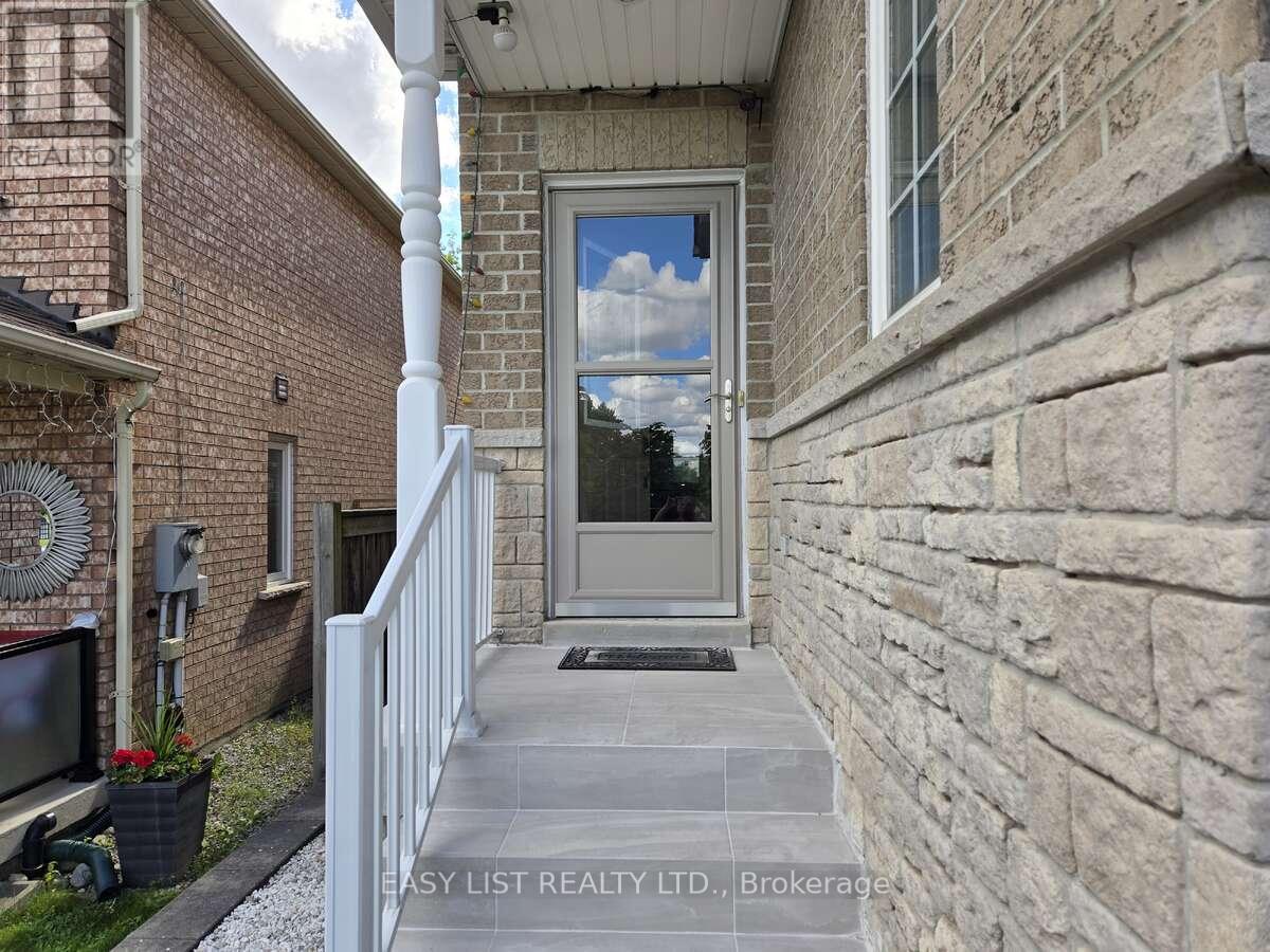 171 Stonebriar Drive, Vaughan, Ontario  L6A 2N1 - Photo 2 - N13459096