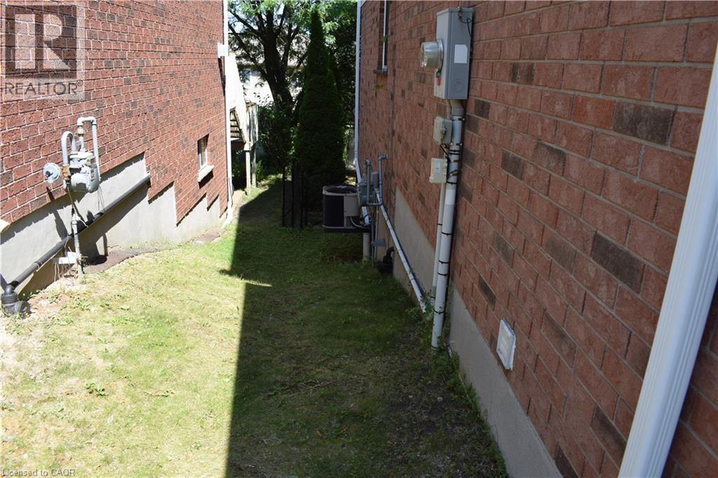 688 Star Flower Avenue Unit# A, Waterloo, Ontario  N2V 2L2 - Photo 34 - 40854100