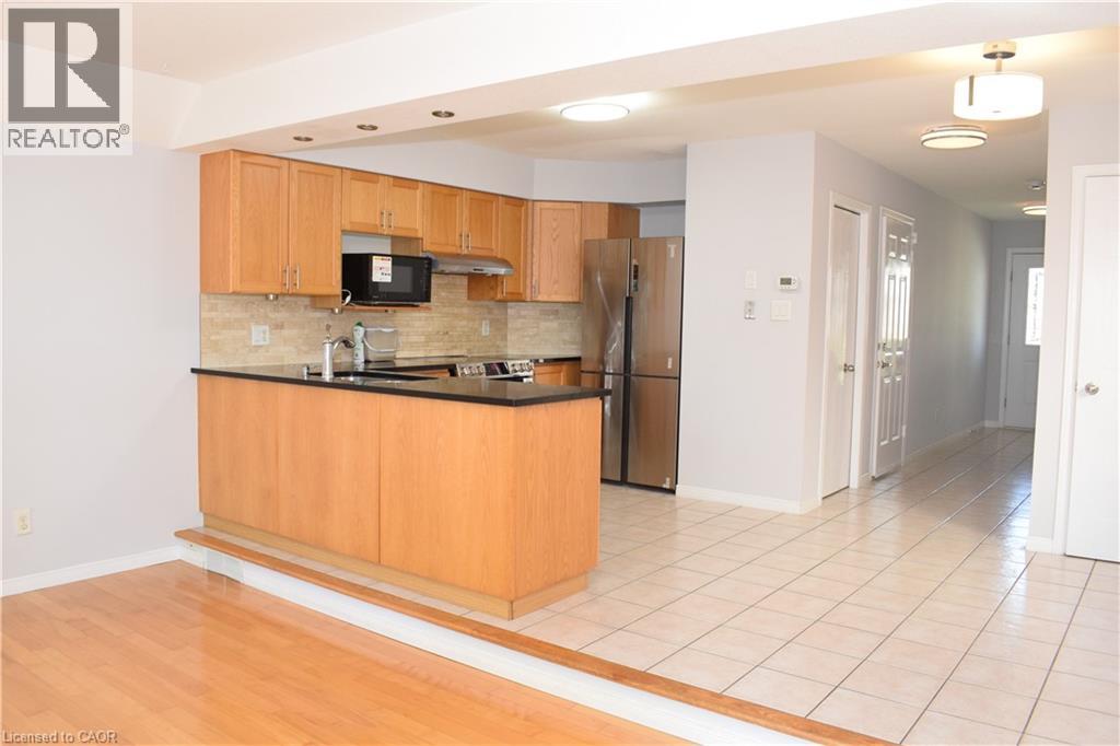 688 Star Flower Avenue Unit# A, Waterloo, Ontario  N2V 2L2 - Photo 6 - 40854100