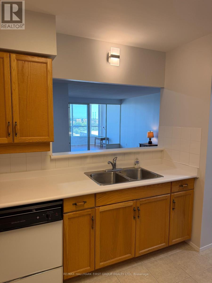 1132 - 1880 Valley Farm Road, Pickering, Ontario  L1V 6B3 - Photo 5 - E13648458