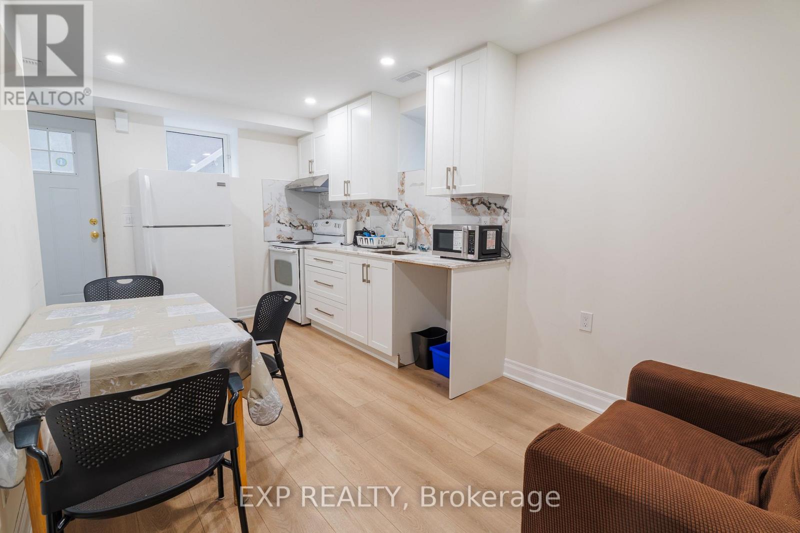 34 Rodda Boulevard, Toronto, Ontario M1E 2Z6 - Photo 6 - E13648462