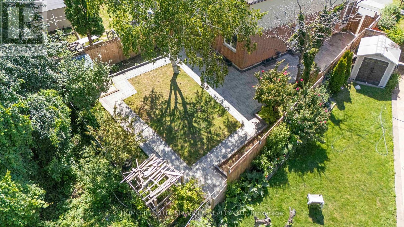 44 Greenhedges Court, Toronto, Ontario  M1B 1T2 - Photo 7 - E13648518