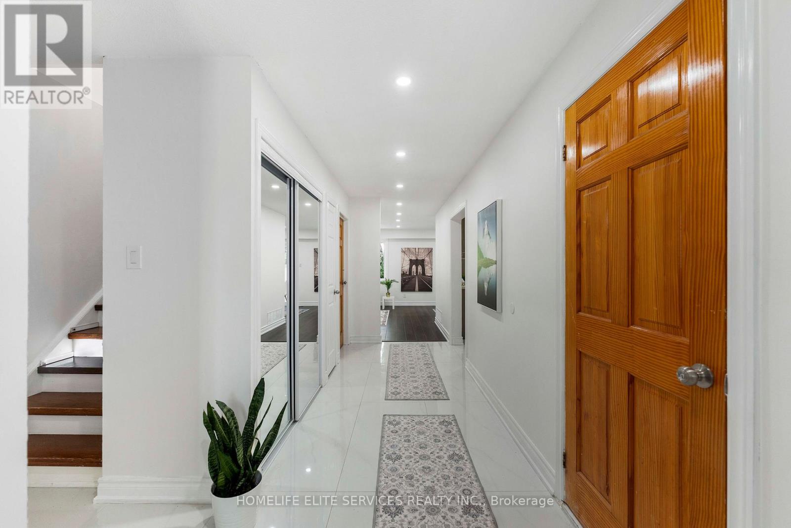 44 Greenhedges Court, Toronto, Ontario  M1B 1T2 - Photo 9 - E13648518